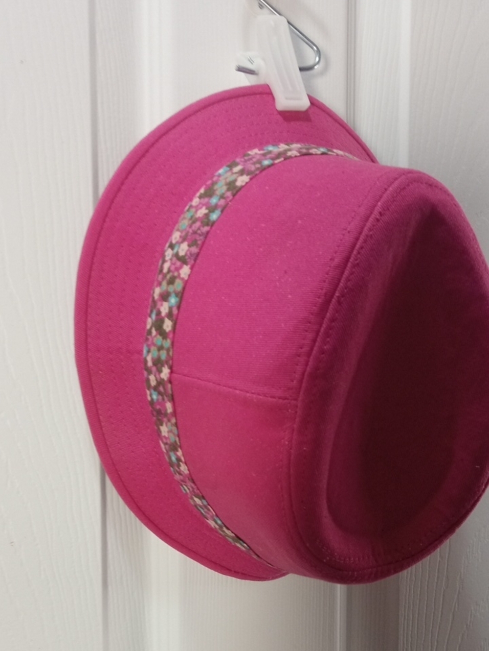 HOT PINK CANVAS FENDORA STYLED HAT - Picture 4 of 6